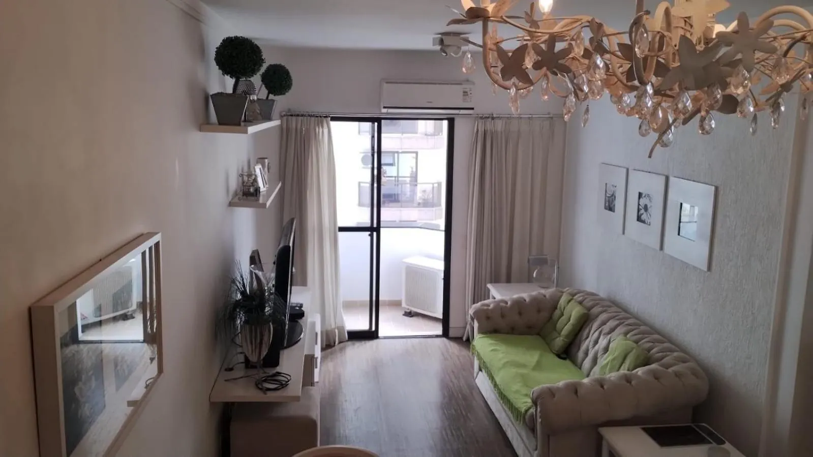 Ar Na Sala E Quarto, Itaim Bibi, 55 Sao Paulo Apartment